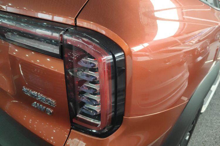 哈弗大狗 2021款 2.0T DCT四驱中华田园犬版车身外观9