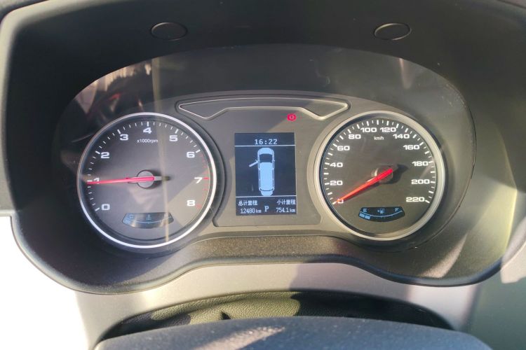 江淮瑞风 瑞风M4 2022款 2.0TGDI 自动商旅版中控内饰14