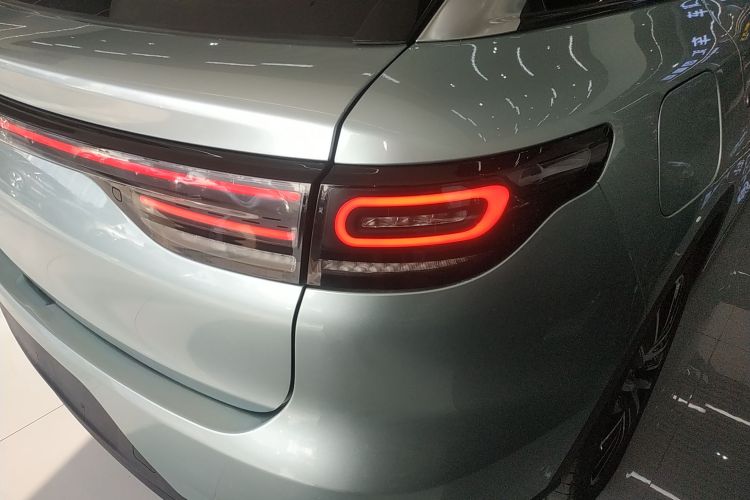 零跑汽车 零跑C11 2021款 尊享版车身外观6006