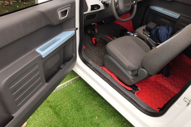 吉利银河 2024款 熊猫mini 200km 耐力熊中控内饰20