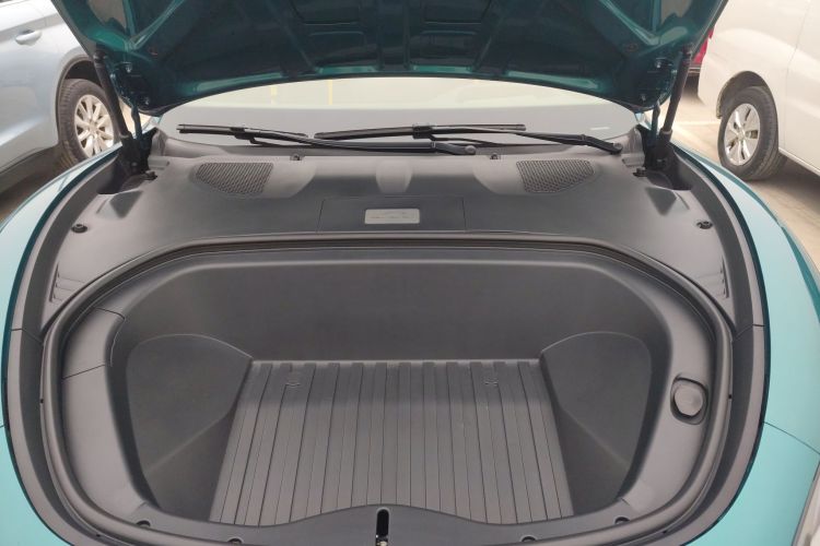 小米汽车 小米SU7 Ultra 2025款 Ultra机舱底盘24