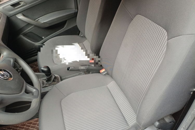 大众 桑塔纳 2018款 1.5L 自动风尚版中控内饰19