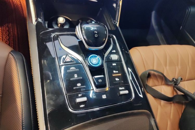 比亚迪 唐新能源 2023款 DM-i 冠军版 112KM 尊贵型中控内饰18