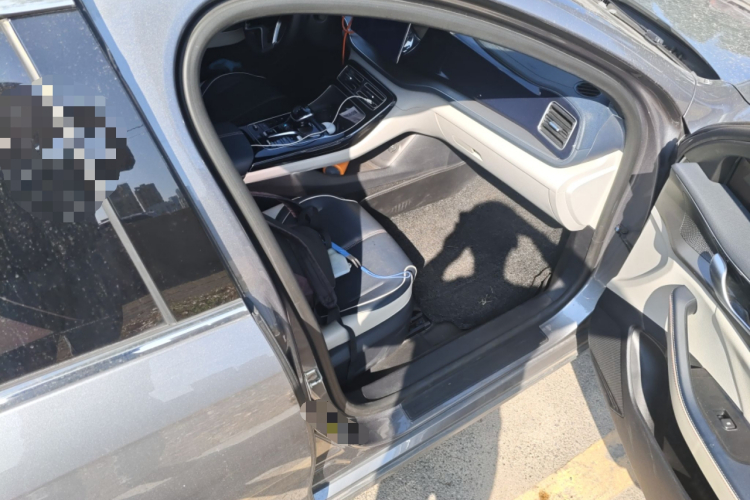 比亚迪 秦PLUS 2021款 EV 500KM 豪华型局部细节9005