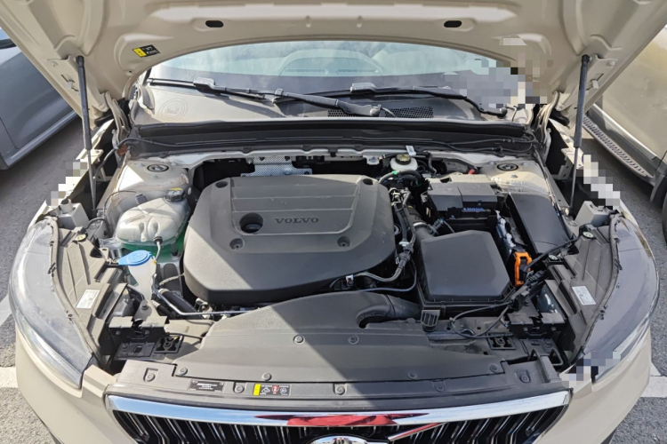 沃尔沃XC40 2025款 B3 智远豪华版机舱底盘24