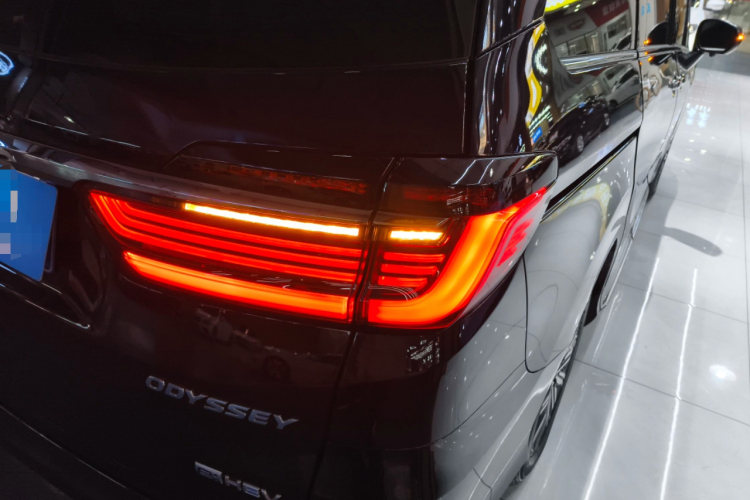 本田 奥德赛 2026款 2.0L e:HEV 锐·悦享版车身外观9