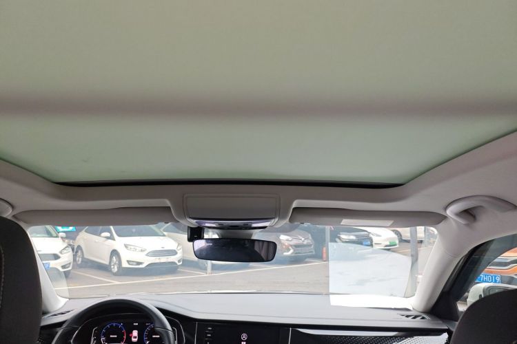 大众 帕萨特 2022款 330TSI 星空尊贵版中控内饰22