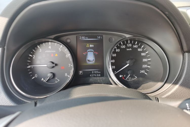 日产 逍客 2017款 2.0L CVT智享版 国VI中控内饰14