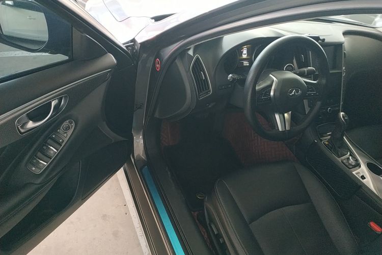 英菲尼迪Q50L 2018款 2.0T 逸享版 国VI中控内饰7002
