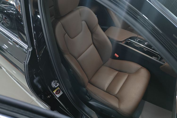 沃尔沃S90 2024款 B5 智逸豪华版局部细节41