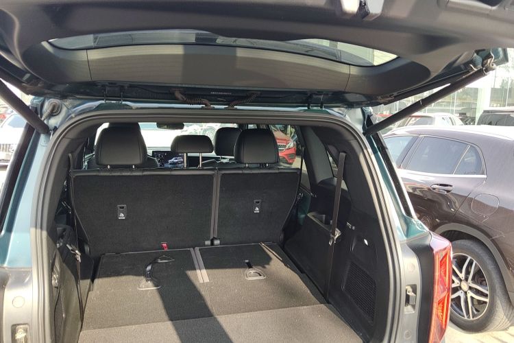 广汽传祺 传祺GS8 2022款 领航系列 2.0TGDI 两驱尊贵版（七座）机舱底盘23