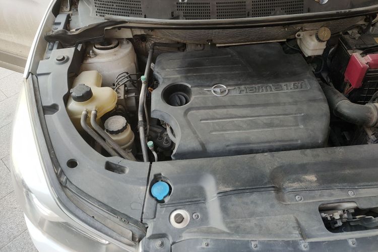 海马S5 2015款 1.5T CVT旗舰型局部细节9006