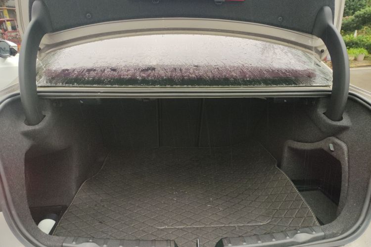 宝马3系 2018款 320Li 时尚型机舱底盘23