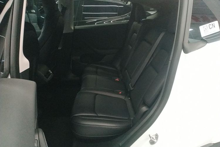 特斯拉 Model Y 2022款 改款 后轮驱动版中控内饰21