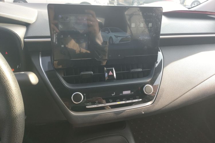 丰田 雷凌 2023款 TNGA 1.5L CVT进取版中控内饰16