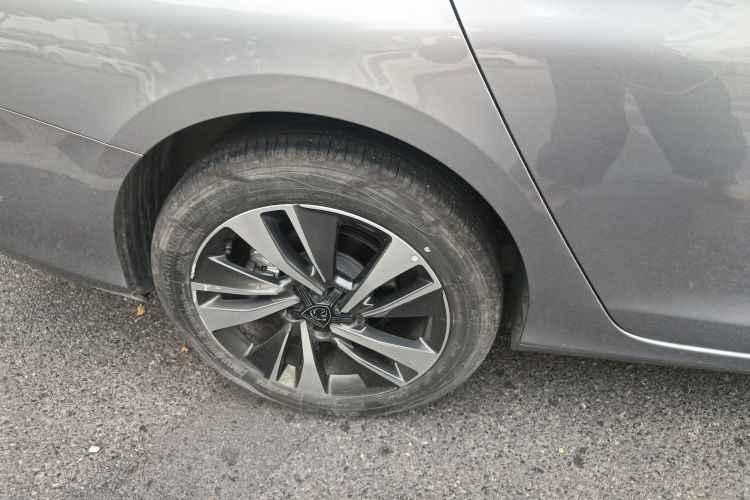 标致408 2024款 360THP 龘龘款 拉图版车身外观6008