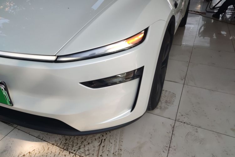 特斯拉 Model Y 2025款 后轮驱动版局部细节36