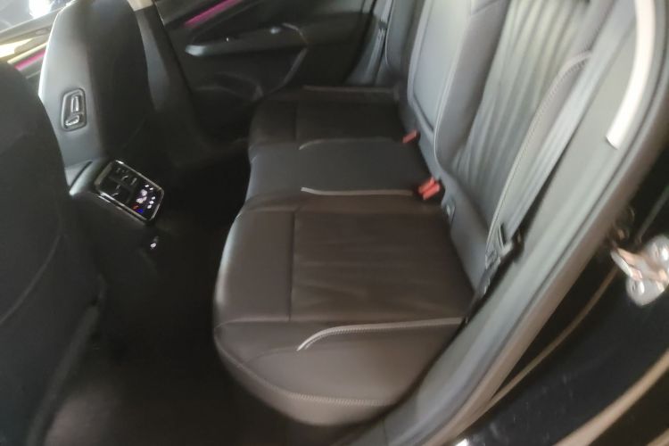 大众 帕萨特 2023款 330TSI 豪华版中控内饰7004