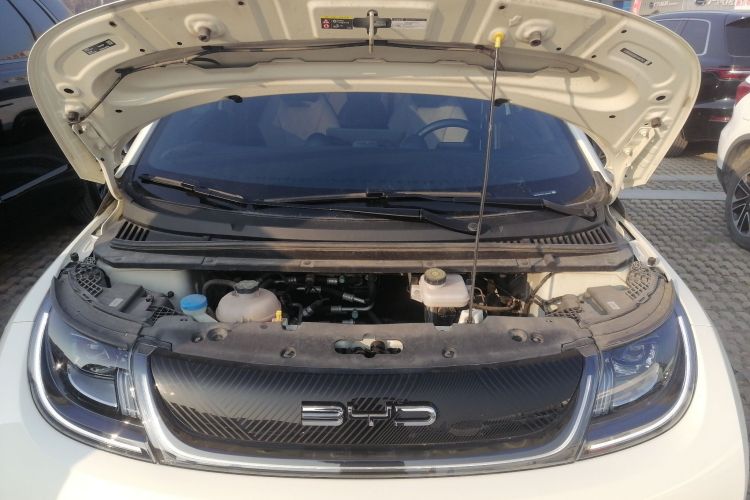 比亚迪 海豚 2023款 420km 时尚版机舱底盘24