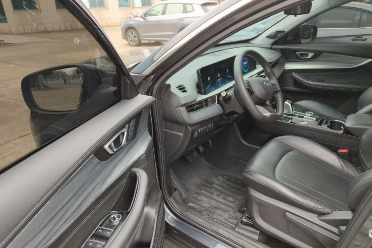 奇瑞 瑞虎8 PLUS鲲鹏e+ 2022款 PHEV 1.5T都市e+中控内饰20