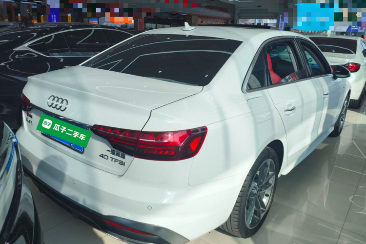 奥迪A4L 2023款 40 TFSI 时尚动感型车身外观7