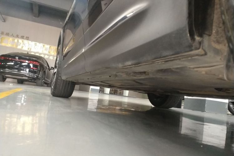 奔驰GLB 2021款 GLB 200 时尚型局部细节9002