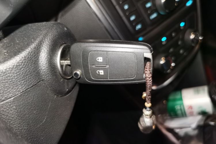 别克 昂科拉 2015款 1.4T 自动两驱都市精英型中控内饰11