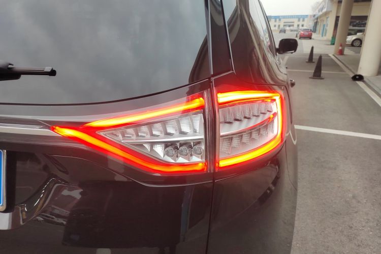 福特 锐界 2016款 EcoBoost 245 两驱精锐型 5座车身外观9