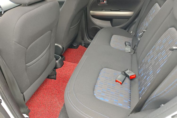 哈弗H1 2016款 红标 1.5L AMT舒适型中控内饰21