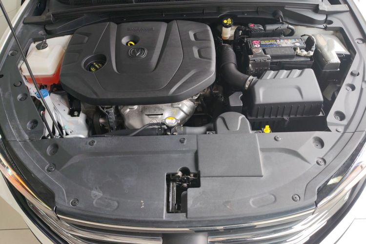 长安 逸动 2020款 PLUS 百万版 1.6L GDI CVT豪华型局部细节24