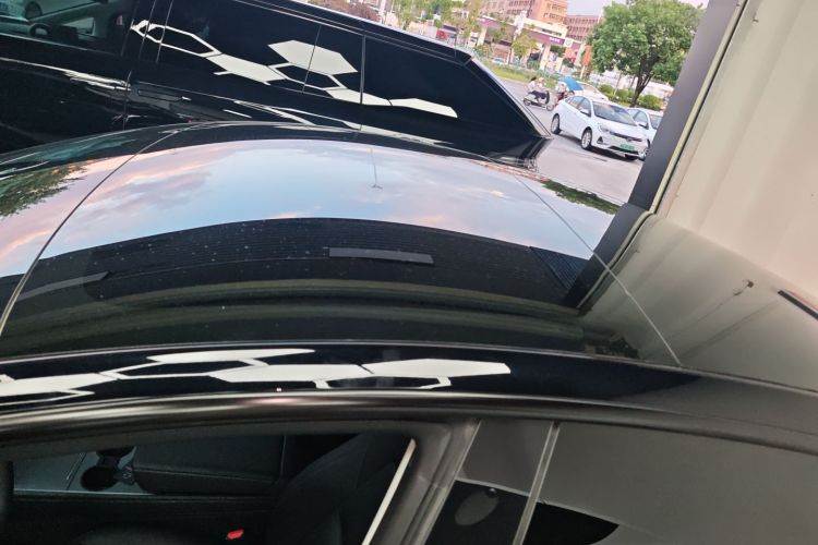 特斯拉 Model 3 2022款 后轮驱动版车身外观57