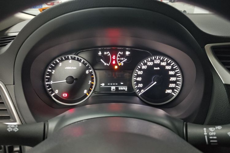 日产 轩逸 2022款 经典 1.6XL CVT豪华版中控内饰14