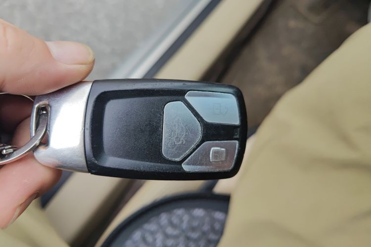 日产 天籁 2013款 2.5L XL-NAVI豪华版中控内饰7001