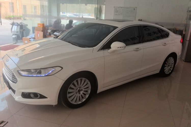 福特 蒙迪欧 2013款 2.0L GTDi200时尚型车身外观4