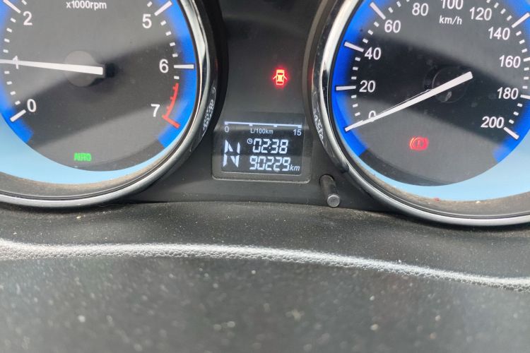 凯翼C3 2015款 1.5L AMT金钻版中控内饰15