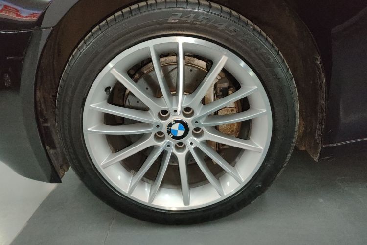 宝马7系 2014款 730Li 臻享型车身外观6001