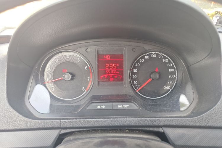 大众 捷达 2017款 1.5L 手动时尚型中控内饰14