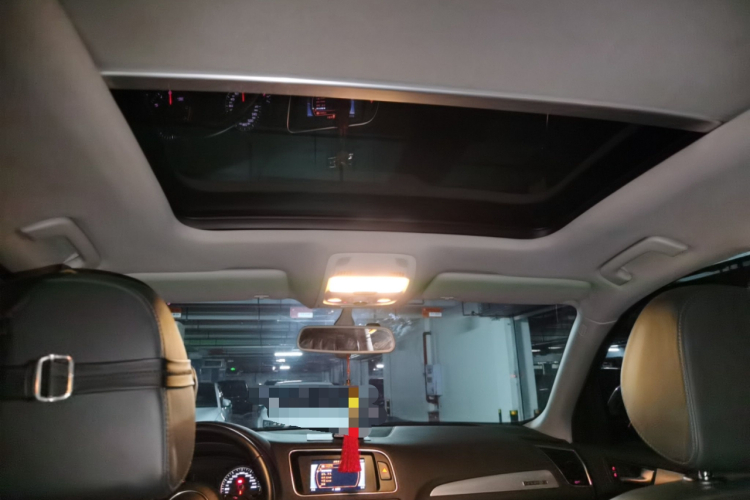 奥迪Q5 2013款 40 TFSI 技术型局部细节22