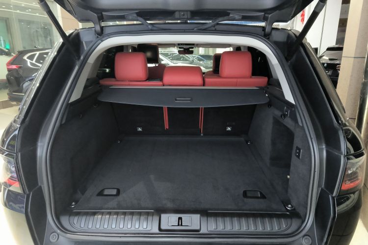 路虎 揽胜运动版 2022款 3.0 L6 耀黑版机舱底盘23