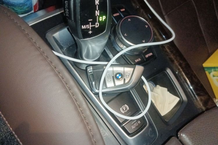 宝马X5(进口) 2018款 xDrive28i中控内饰7001