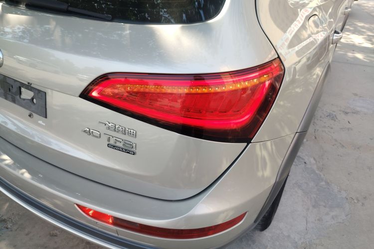 奥迪Q5 2017款 Plus 40 TFSI 技术型车身外观9