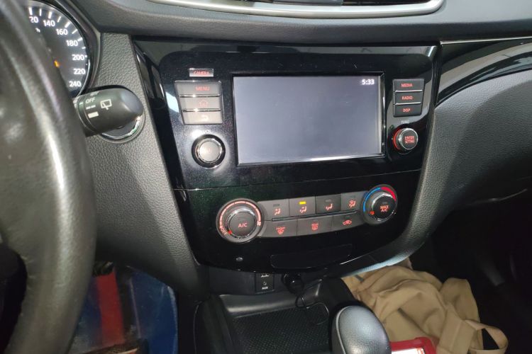 日产 逍客 2017款 2.0L CVT豪华版 国V局部细节16