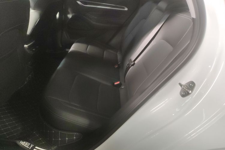 吉利汽车 帝豪 2025款 第4代 1.5L CVT龙腾版中控内饰21