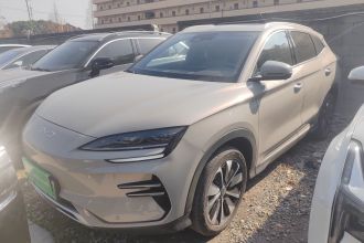 比亚迪 宋PLUS新能源 2024款 荣耀版 EV 520km 尊贵型