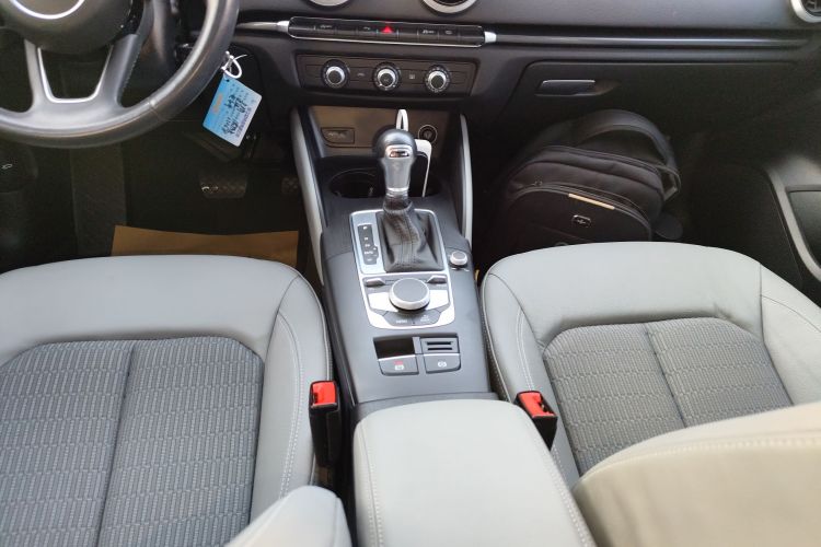 奥迪A3 2020款 Limousine 35 TFSI 时尚型 国VI中控内饰18