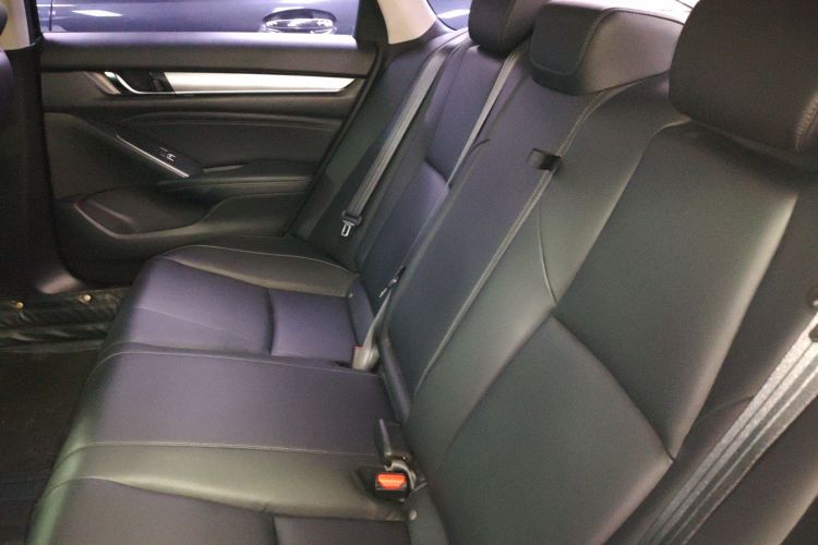 本田 雅阁 2022款 260TURBO 豪华版中控内饰7004