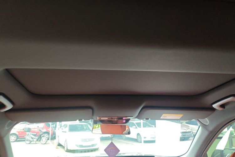 理想汽车 理想L8 2025款 Max 智能焕新版局部细节22