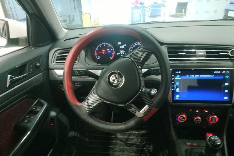 大众 2019款 朗逸启航 1.5L 手动风尚版 国VI中控内饰13