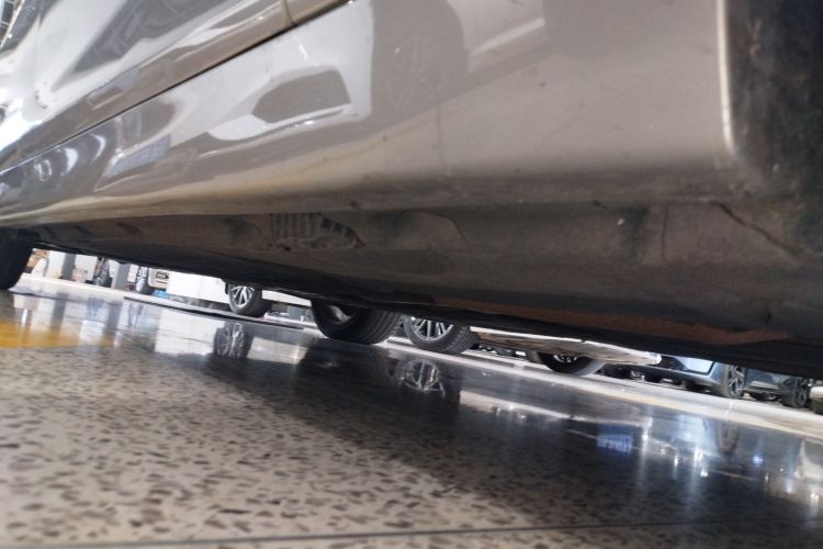 宝马5系 2017款 525Li 豪华设计套装局部细节9001