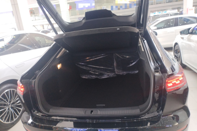 奔腾B70 2024款 龙腾版 1.5T 领创型中控内饰23